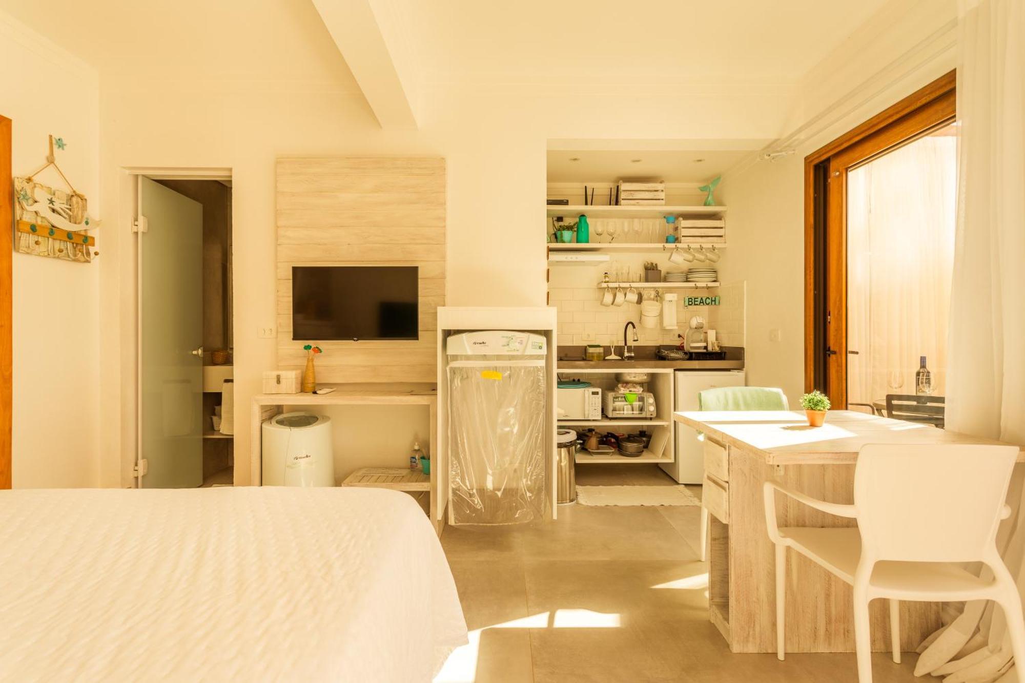 Casa D'Aroeira Residencial Boutique - Centro De Juquei - 2 Quadras Do Mar - Servico De Praia - Roupa De Cama 600 Fios Algodao Egipcio - Toalhas Banho E Praia - Tudo Novo - Estacionamento Interno - Cozinha - Consulte Unidades Com Ofuro Hidro E Cromote Екстер'єр фото